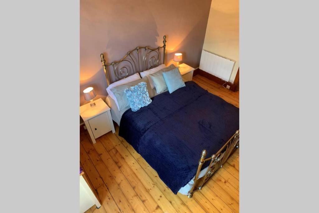 Spacious 2 Bedroom Apartment In Aberdeen City מראה חיצוני תמונה