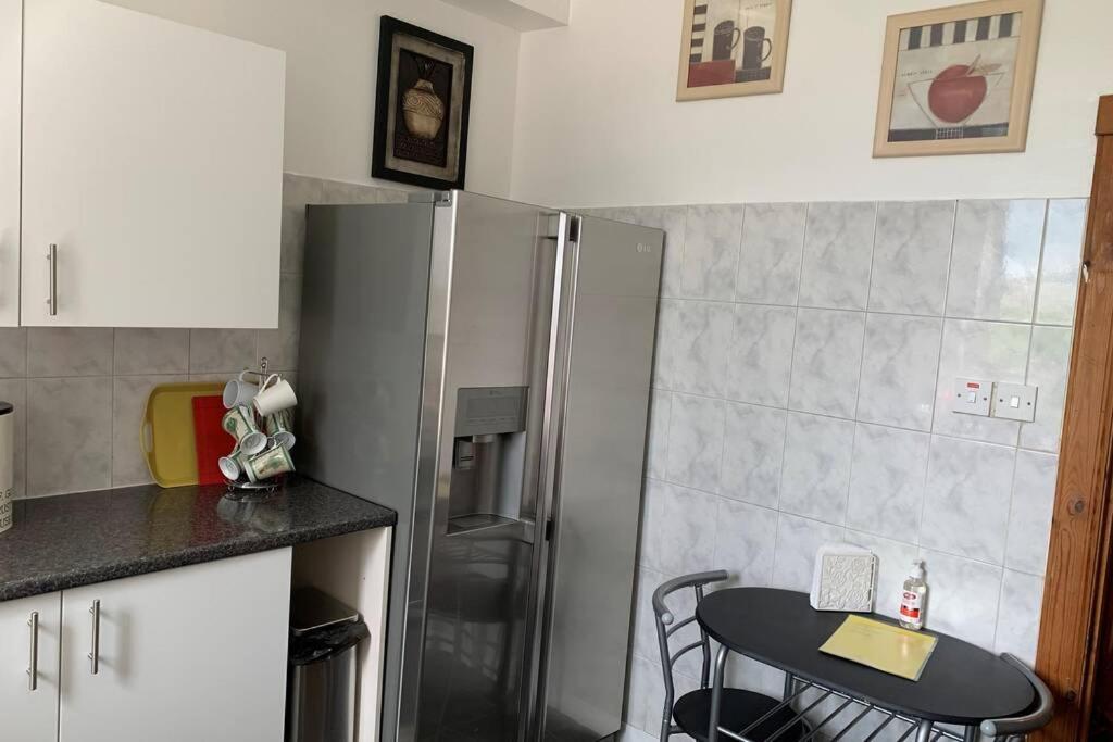 Spacious 2 Bedroom Apartment In Aberdeen City מראה חיצוני תמונה